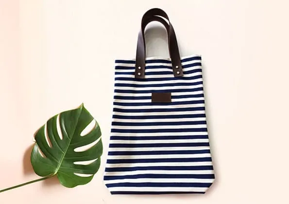 tas kanvas motif salur oleh CV Alam Sari Pro
